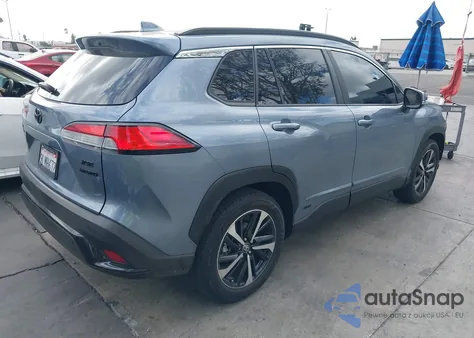 2024 Toyota Corolla Cross Hybrid Xse z USA, uszkodzony, nr VIN 7MUFBABG2RV028712